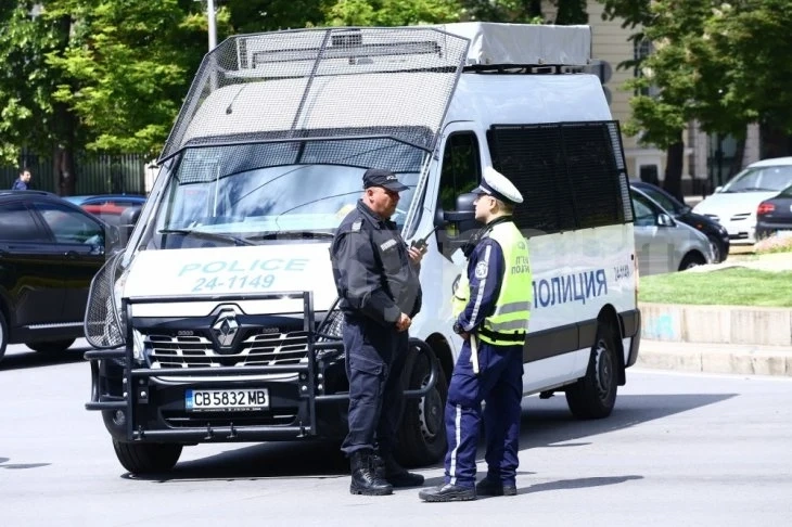 Зверски женски бой в София