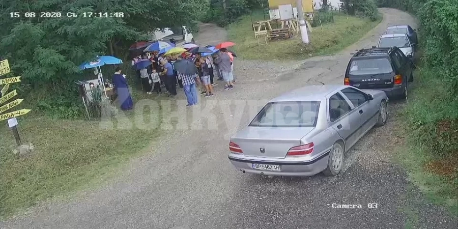 Курбан за здраве осветиха във Врачанските лозя
