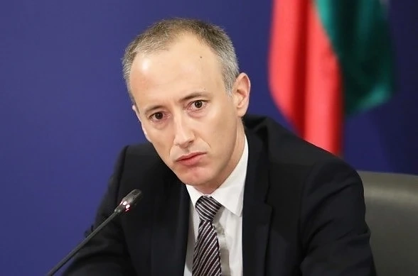 Вълчев: Ще има задължителни и избираеми от училищата мерки за предпазване от коронавирус