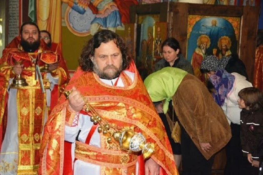 Отец Силвестър хвърли бомба: Свещеникът Ромил убит от фанатици?
