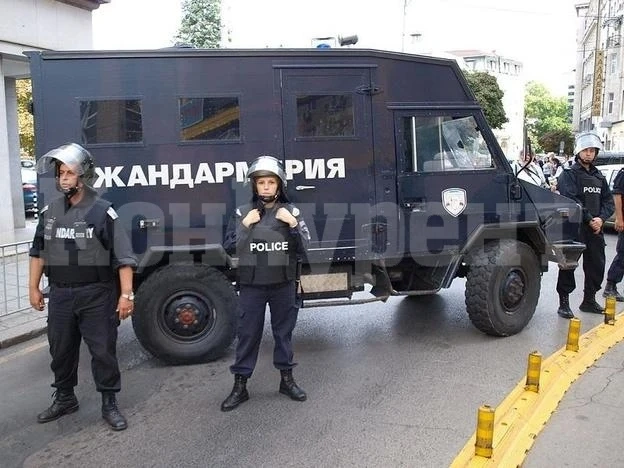 Ченгета и жандармеристи се скъсаха от проверки в Ломско