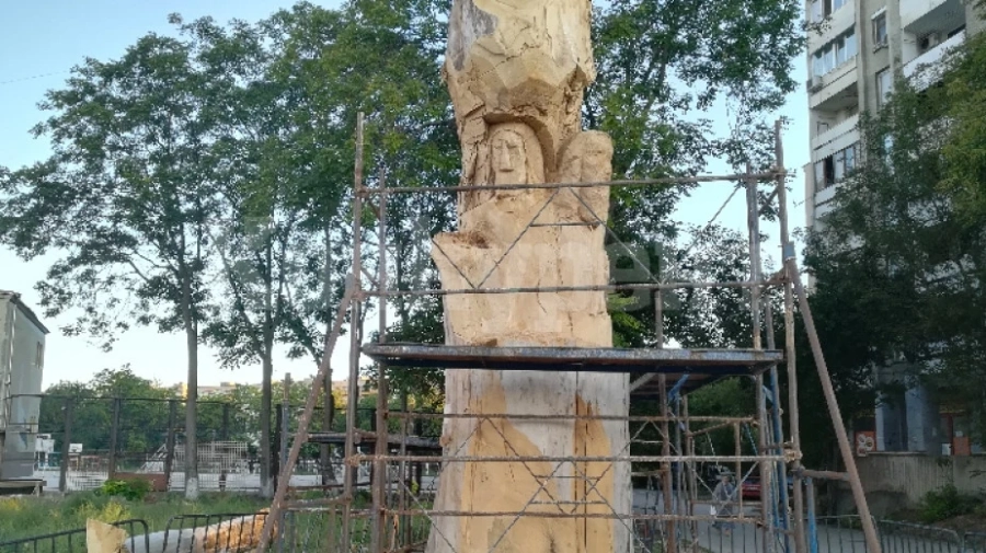 Продължава работата по паметника на Светите братя