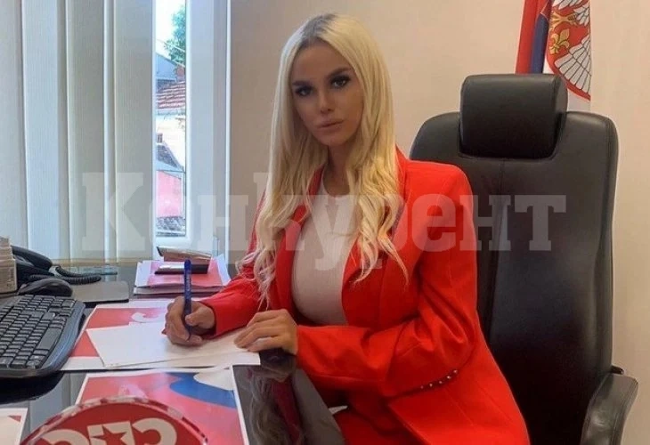 Цяла Сърбия се точи на новоизлюпената депутатка Ана Грозданович СНИМКИ