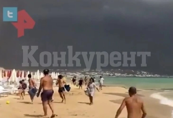 Мощно торнадо превърна туристически рай в истински ад ВИДЕО