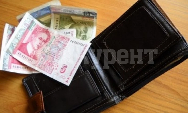 Ръст на заплатите с 6%, най-много при брокери и учители