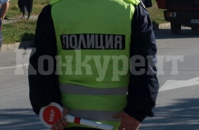 Удариха с 2 акта и 15 електронни фиша нередовни шофьори в Бяла Слатина