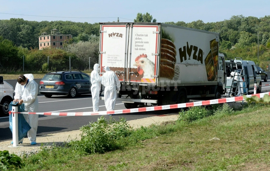 Мъжът от Монтанско, осъден в Унгария за камиона-ковчег със 71 трупа на мигранти ще лежи присъдата у нас