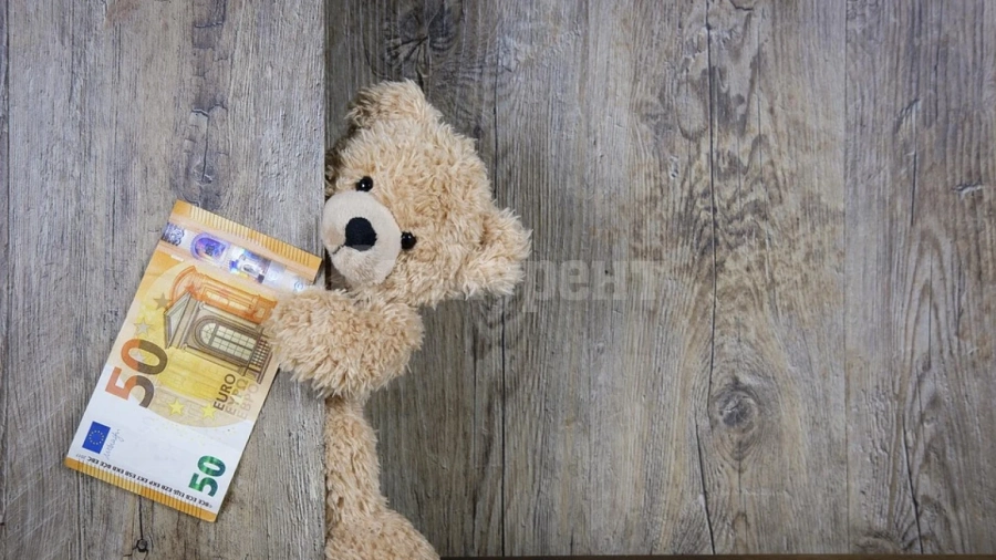 €1 742 000 за Великденска добавка поискала от хазната фирма с един зает в Гърция