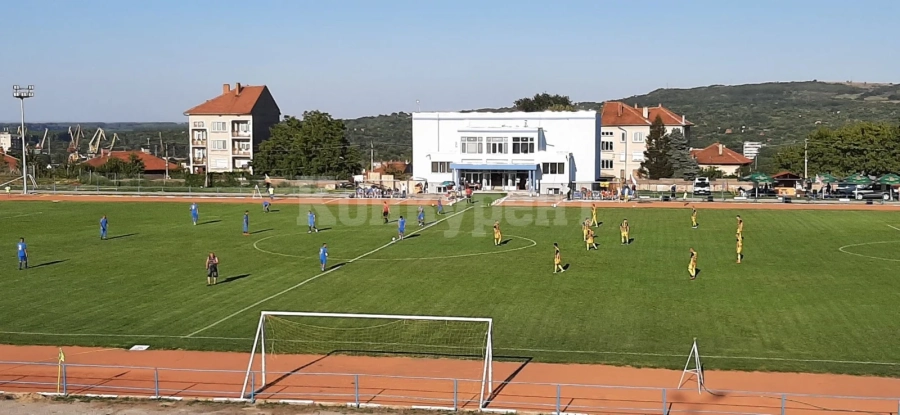 10 от Левски сразиха Дреновец с 5:0, Мариян Огнянов заби 2 гола /Снимки/