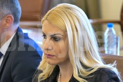 Съдия Ахладова заменя министър Кирилов?