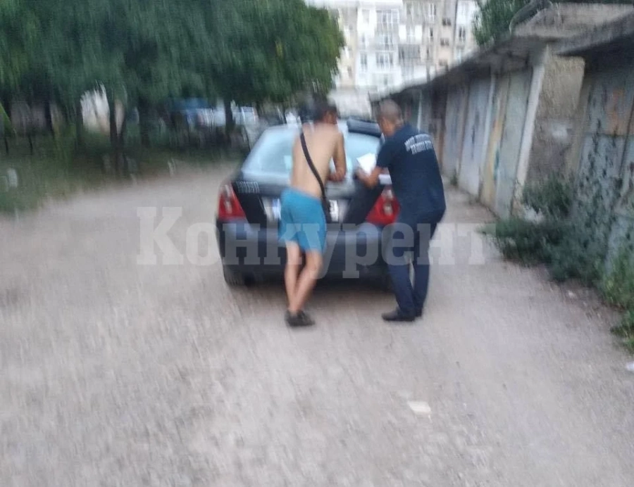 Глобиха врачанин, изхвърлял отпадъци от жилищна сграда във Враца
