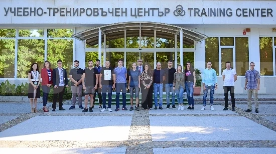 Стажантската програма на АЕЦ \