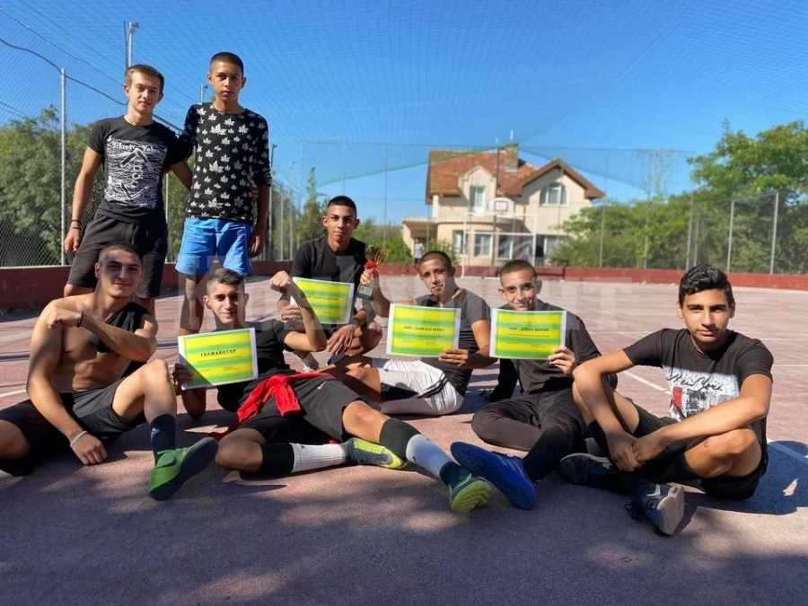 Галиче стана арена на футболни битки за деца в 2 възрасти