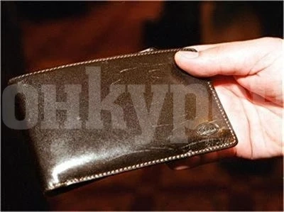 Хлапак задигна портфейл от къща в Габровница