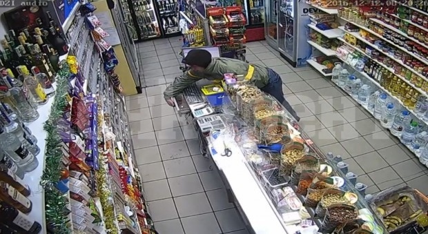 Пипнаха крадла, вършала в магазин в Козлодуй