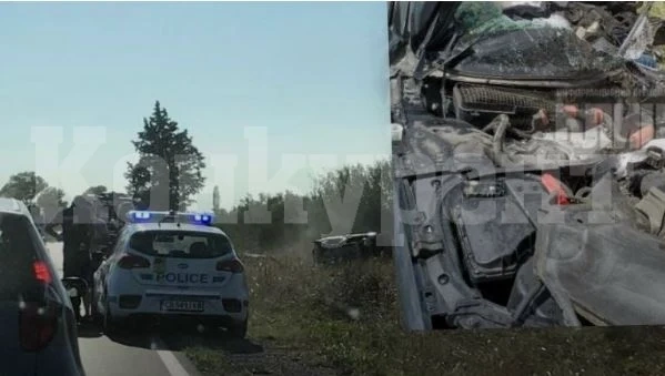Трима загинаха при челен сблъсък