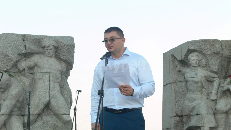 Война в БСП: Велков призова Попов да напусне парламента