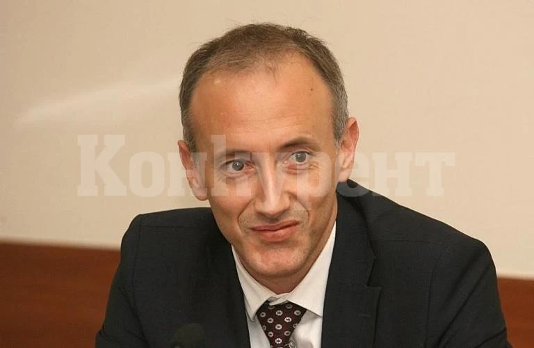 Първият звънец ще удари за близо 59 хиляди първокласници