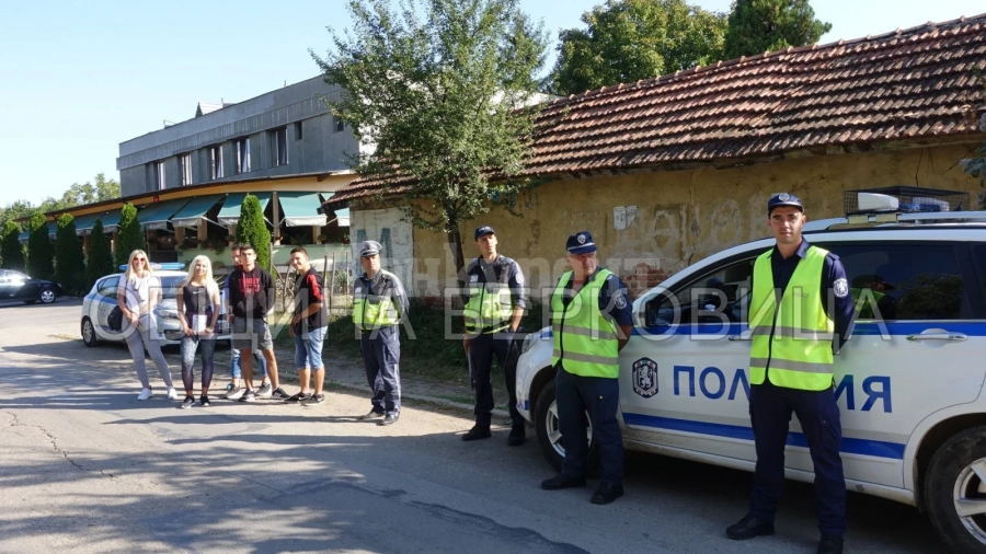 Берковица се включи в акцията „Децата тръгват на училище. Да ги пазим на пътя!“ СНИМКИ