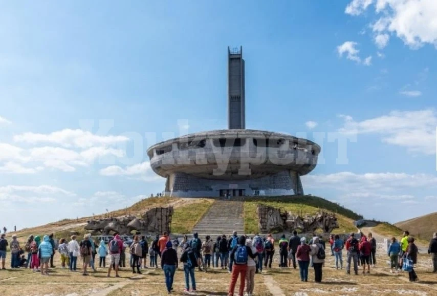 Чинията на Бузлуджа става сцена на спектакъл, номиниран за \