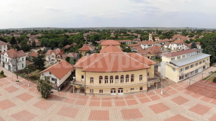 Ремонтират улици в Лехчево