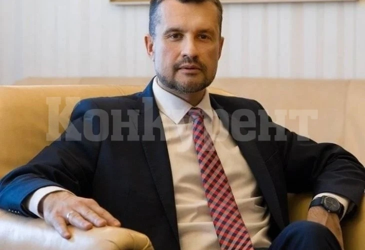 Президентският секретар подава оставка