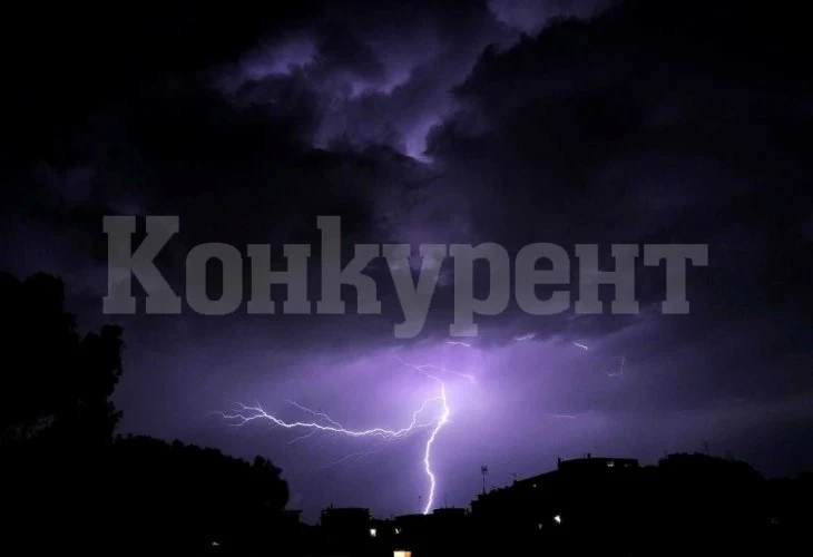 Зловеща буря отвя Италия СНИМКИ