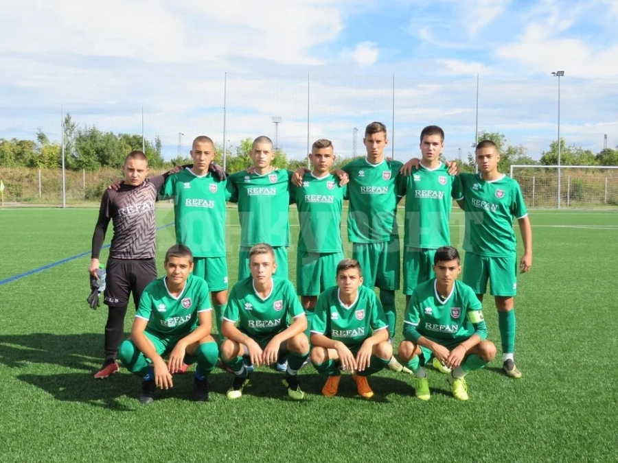 Четата на Гарев продължава да пише история в U15, сгъна и Витоша 13 насред София