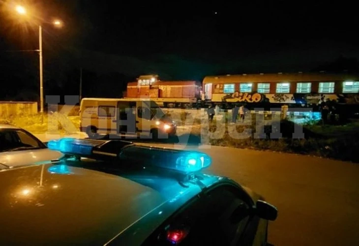 Ужасяващ инцидент по тъмна доба окървави релсите край Русе СНИМКА