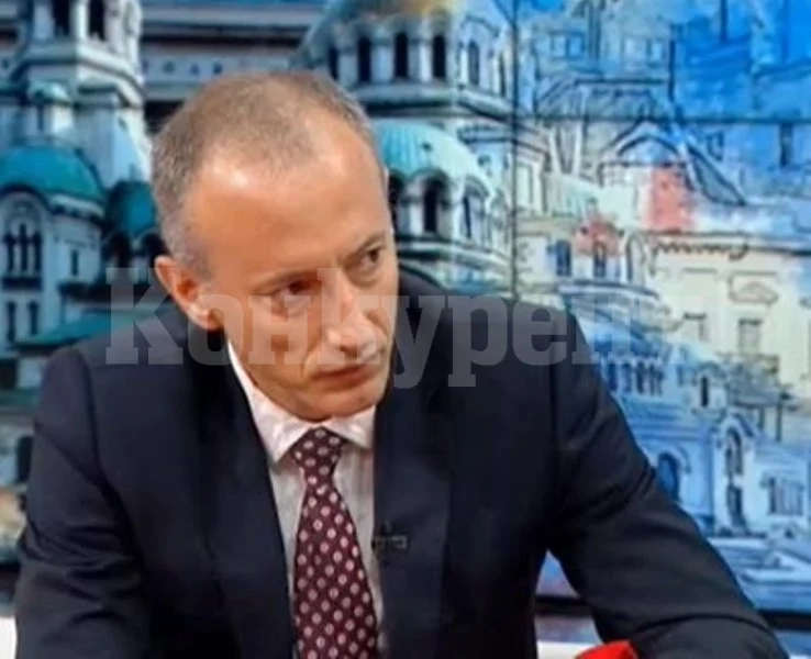Вълчев: Заразените с COVID-19 ученици и деца са 100, учителите - 99