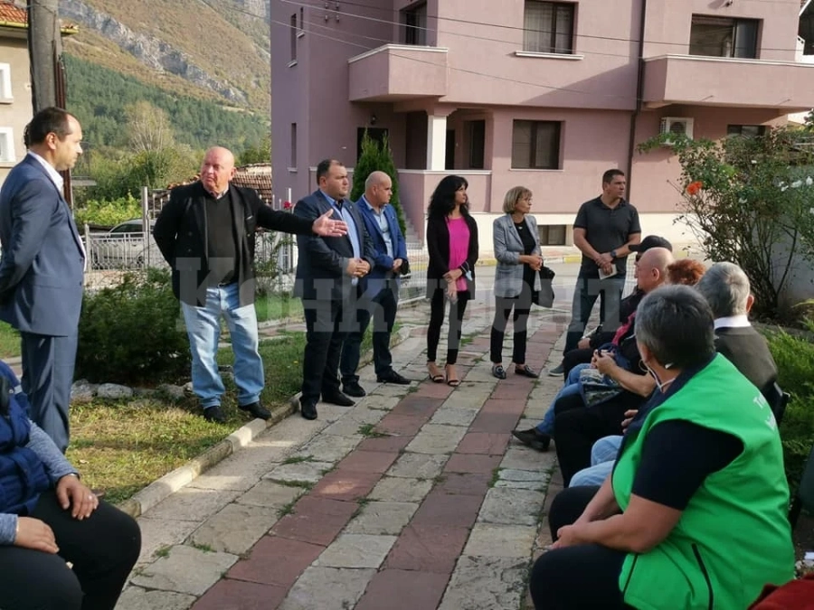 Властта посети Згориград и Косталево СНИМКИ