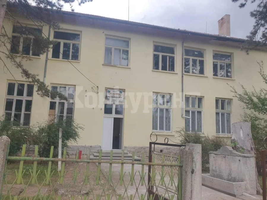 Завърши ремонтът  на детската градина  в село Черно поле