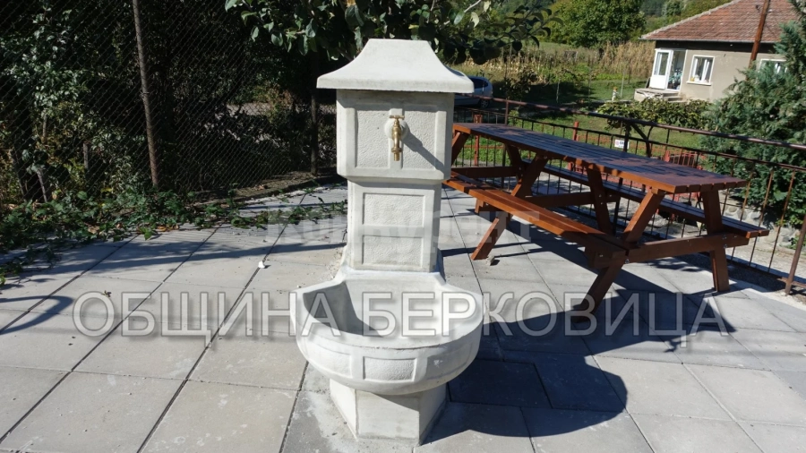 Възстановиха чешмата на улица „Бук“ в Берковица