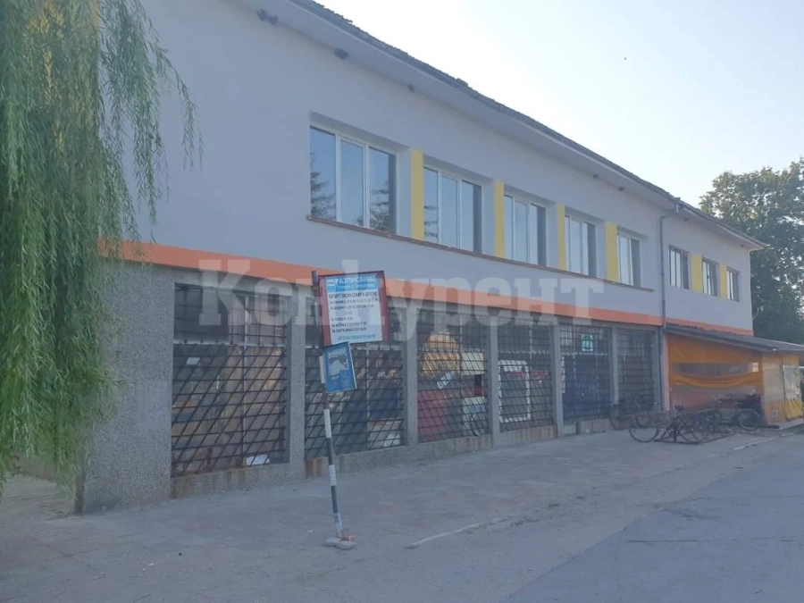 Приключиха ремонтите на кметство и клуб на пенсионера в Тополовец