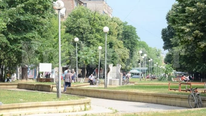 Пълнете бидоните! Спират водата в Лом