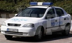 Селяк подкара кола с чужди номера, но го спипаха и...