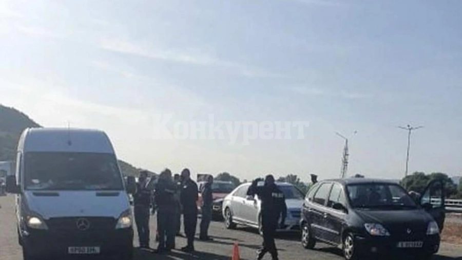 Зрелищна акция с хеликоптер на АМ „Марица” срещу трафиканти на мигранти (СНИМКИ)