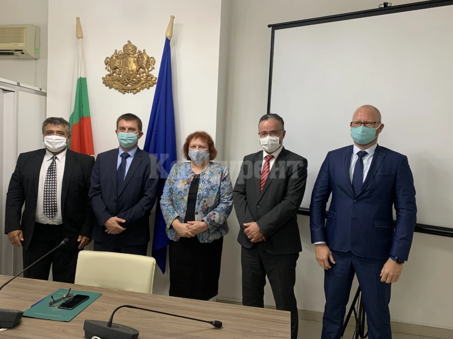 Областният управител на Враца проведе среща с представители на „ЧЕЗ Разпределение България“ АД