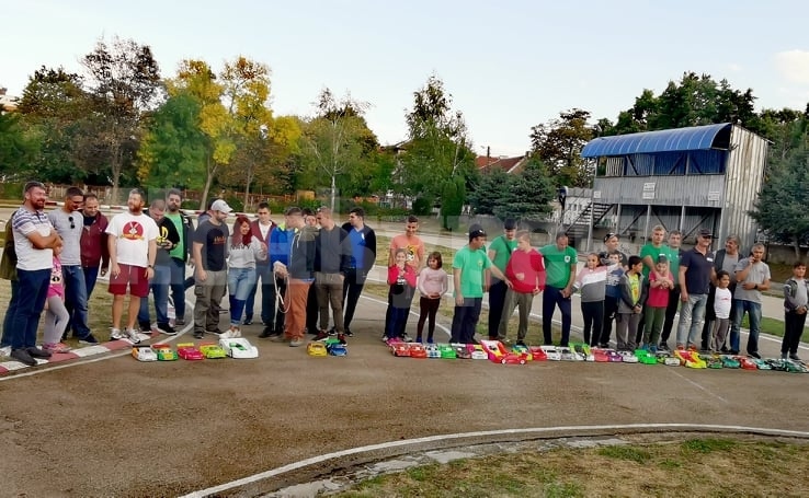 Излъчиха призьори на писта \