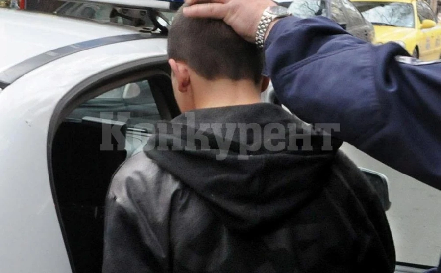 Заловиха банда невръстни крадци, разбивали автомати за кафе във Враца