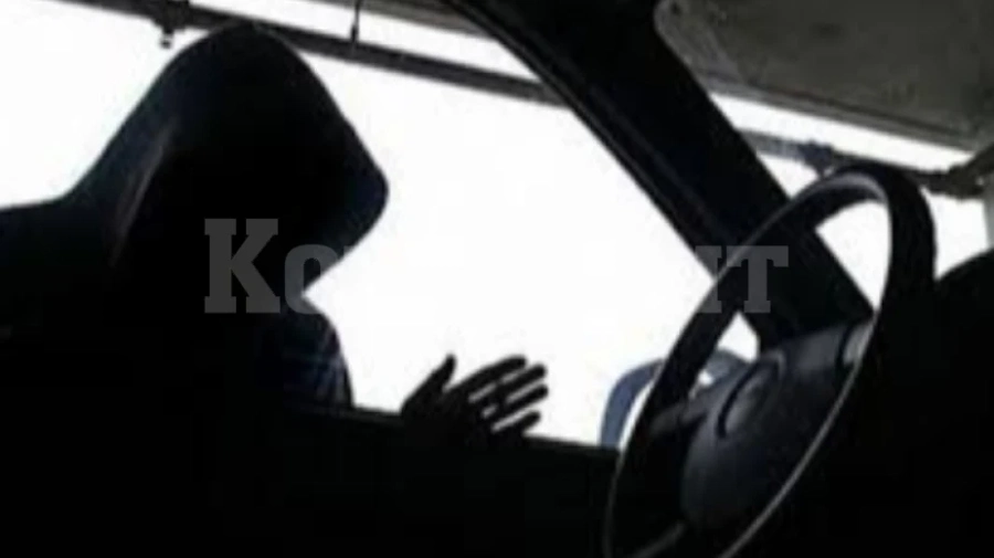 Хванаха двама бандити, задигнали пари и ключовете от две коли