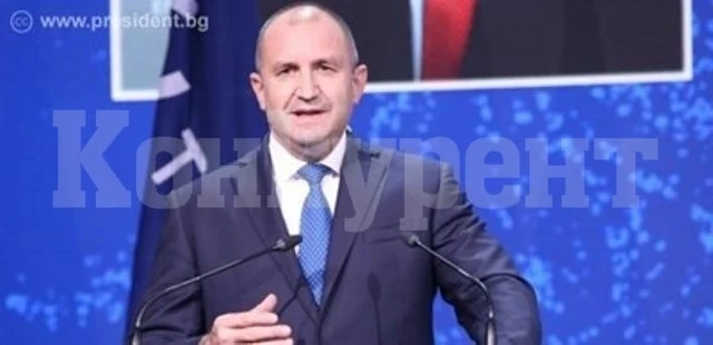 Радев е бил контактен със заразения шеф на ВВС, затова отменят визитата му в Естония