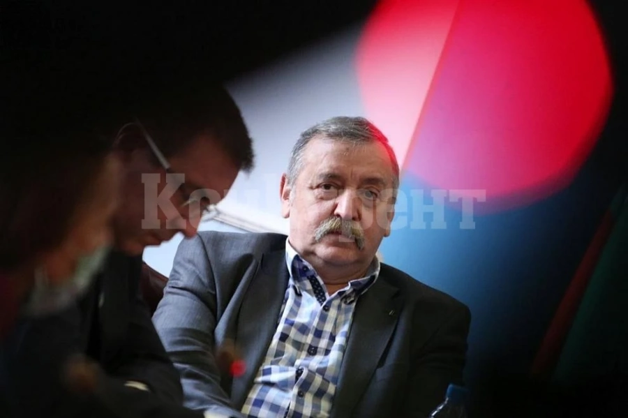 Проф. Кантарджиев: PCR тестът се прави на четвъртия ден след контакт със заразен