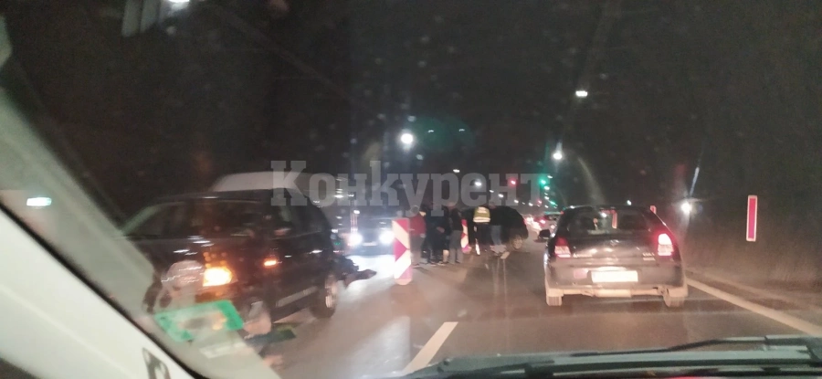 Катастрофа в тунел Витиня бави трафика към Северозапада СНИМКИ