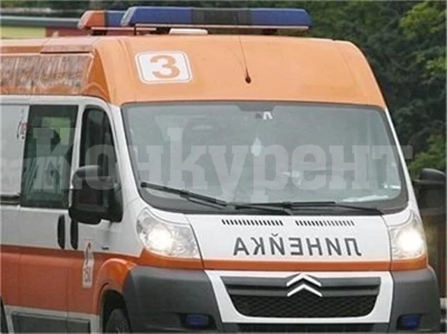 Шофьор помете мъж и жена в Харманли, пешеходецът е с опасност за живота