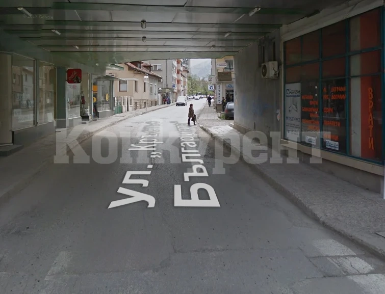 Затвориха част от ул. „Кръстьо Българията“ във Враца, ремонтират я