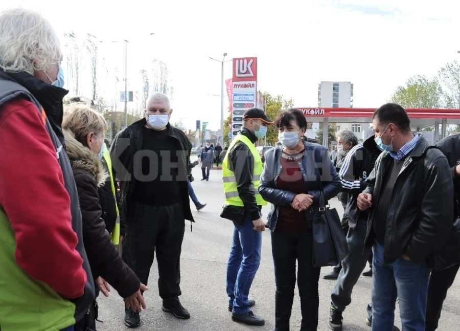 Съботният пазар във Видин работи при спазване на противоепидемичните мерки СНИМКИ