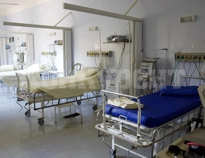 НЗОК облекчава административно болниците, ще приемат по-лесно повече пациенти с COVID
