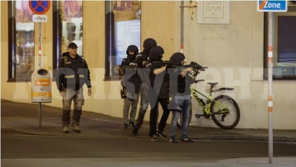 Терористите във Виена били професионално подготвени (НА ЖИВО)