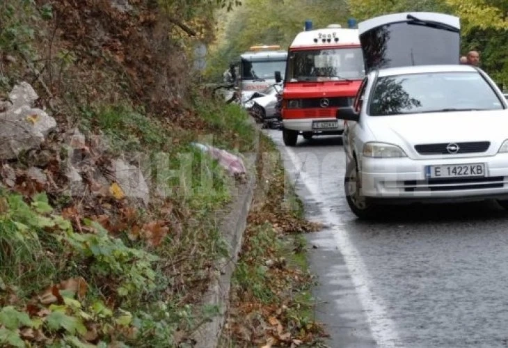 Зловещи версии за касапницата край „Момина кула“! Труповете на 2 момичета още са..